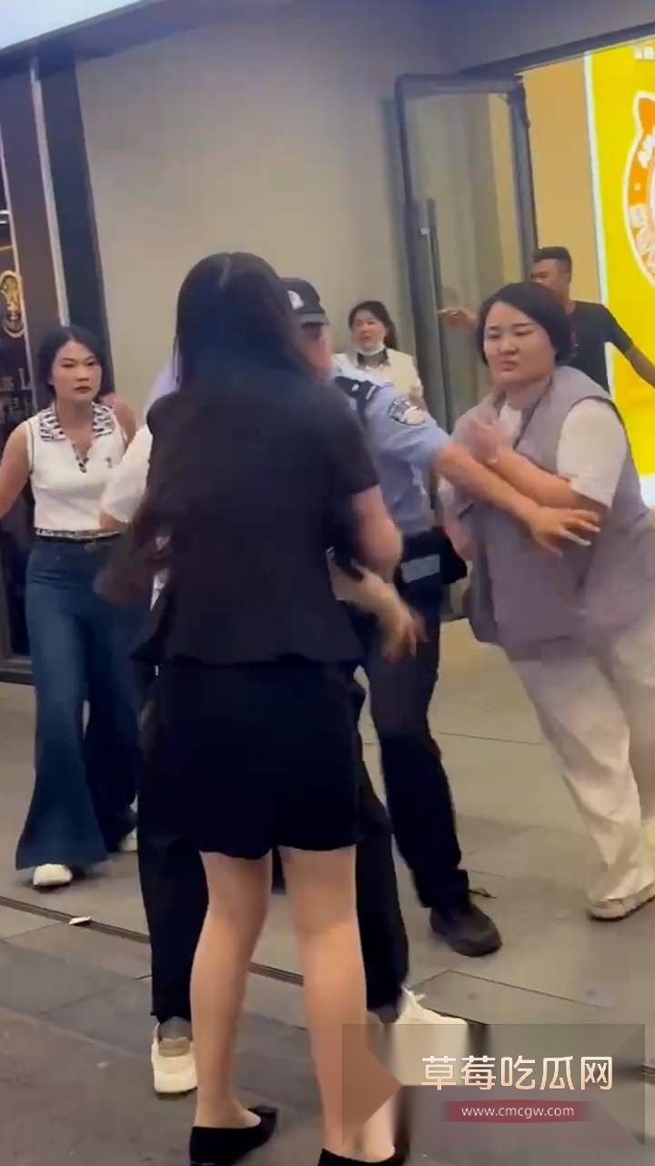 原配跟小三撕逼视频 3