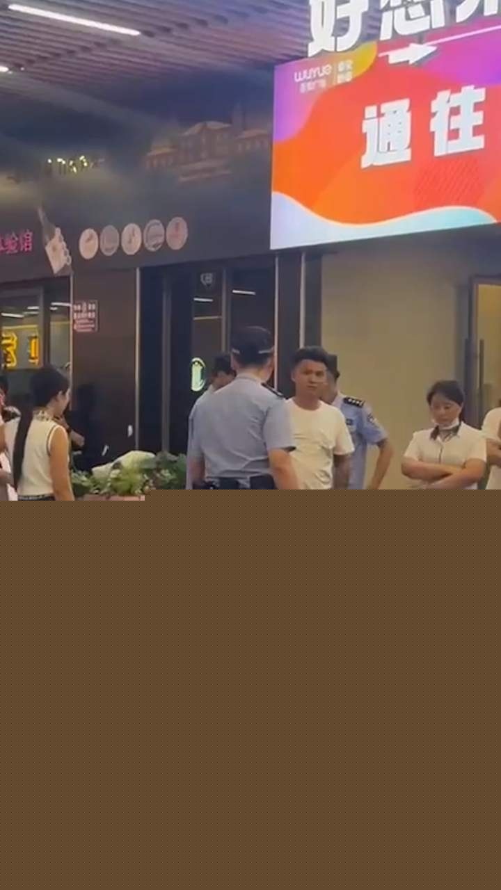 原配跟小三撕逼视频 4