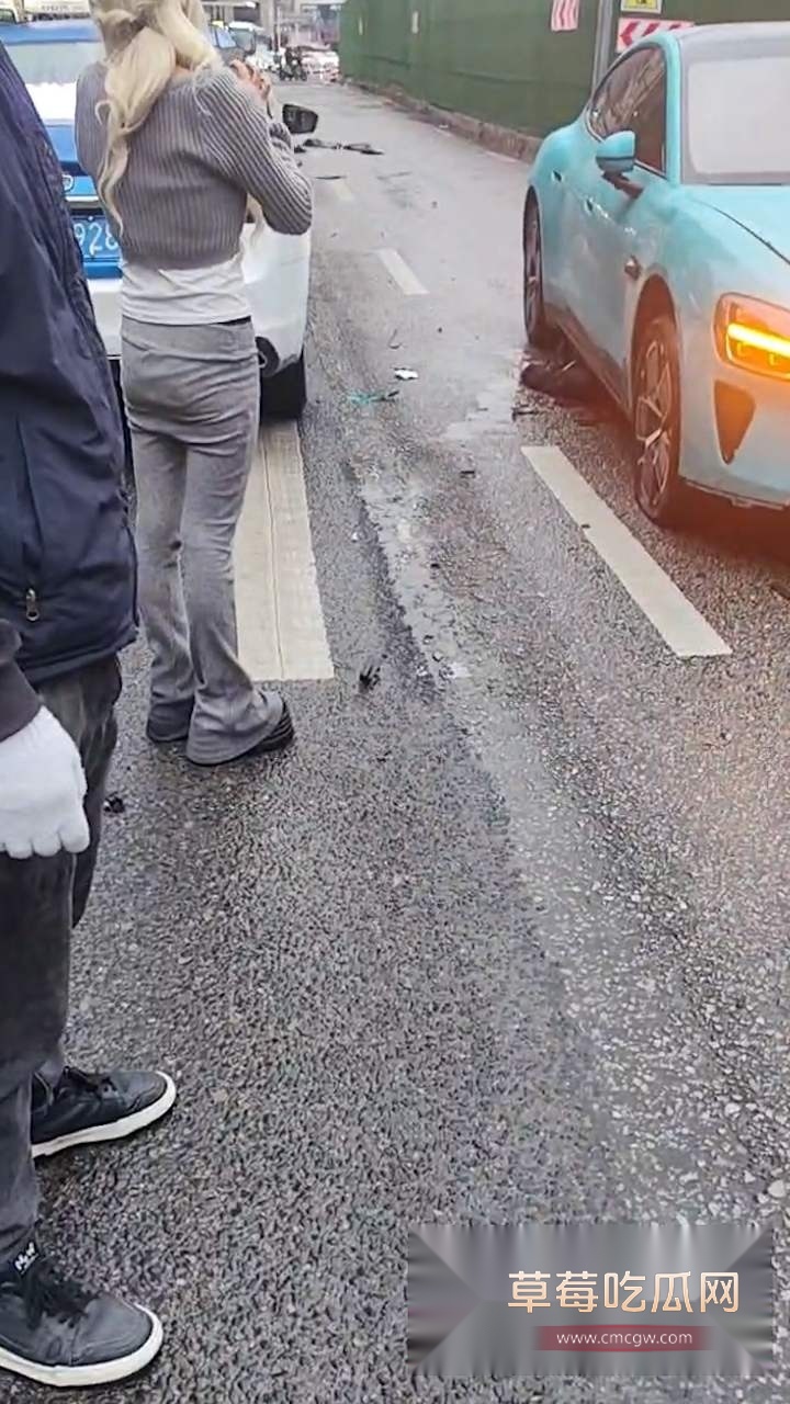 小米SU7贵州事故 3