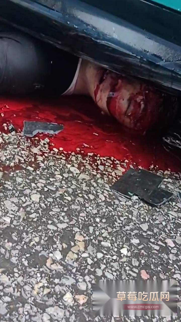 小米SU7贵州事故 4