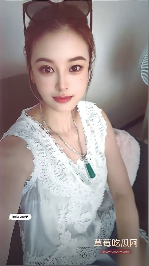 泉州小网红阿萍姐露脸吃鸡 4