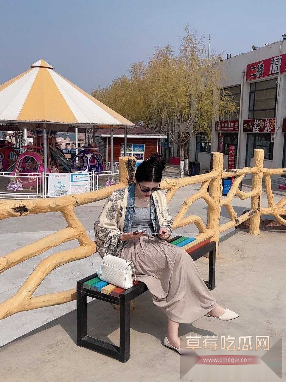 爱妻YY露出福利 11