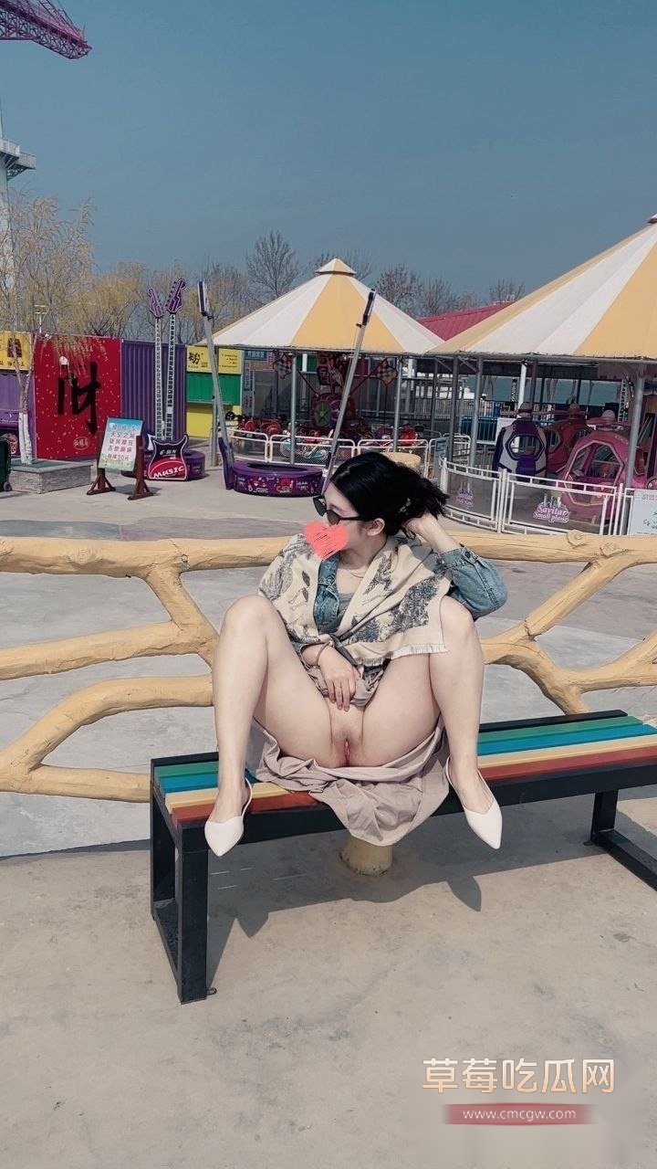 爱妻YY露出福利 12