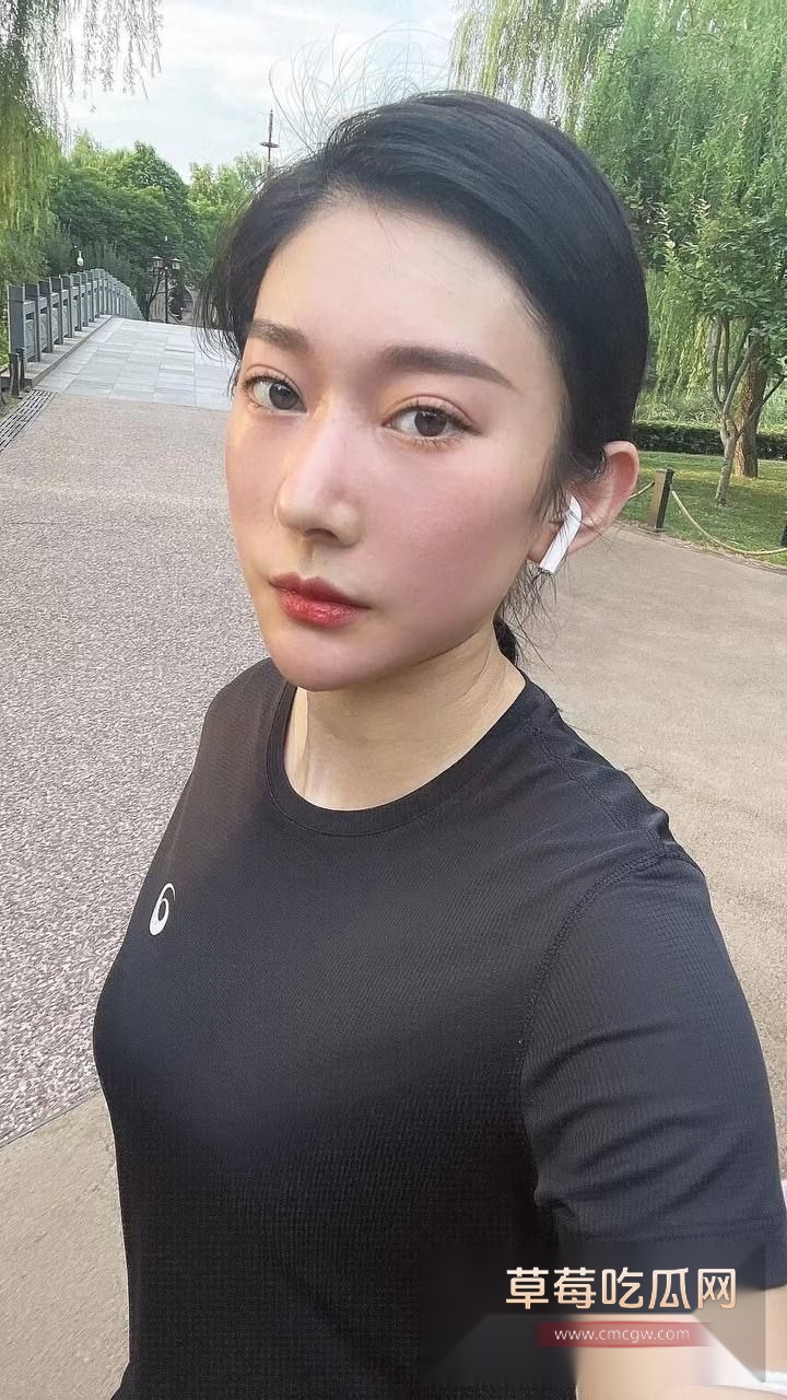 张伊儿陪睡客户 4 张伊儿陪睡客户 4