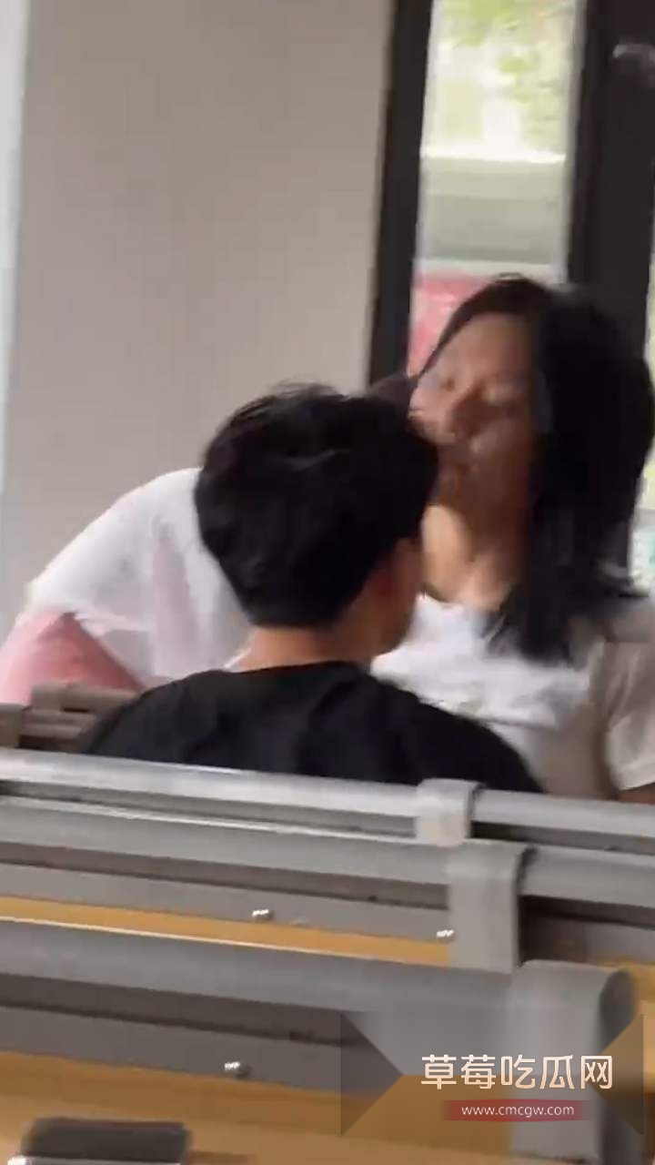 校园饥渴情侣 4