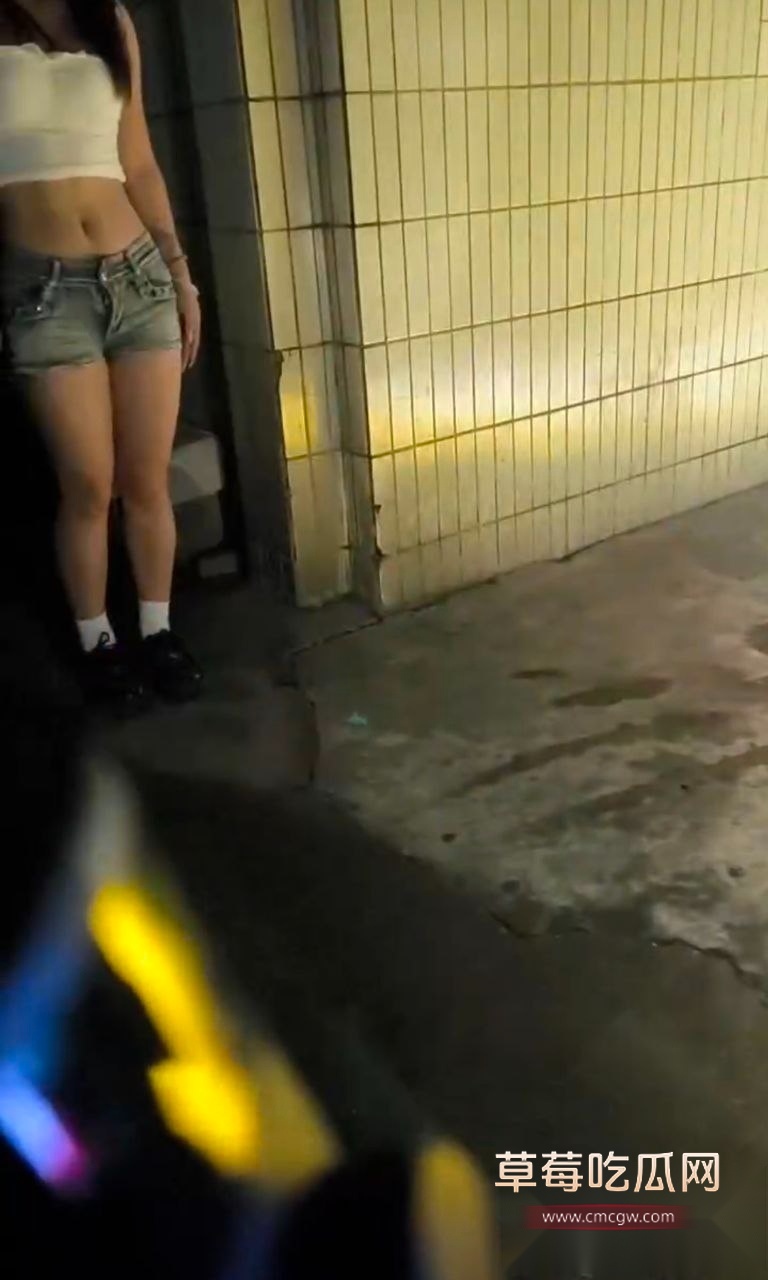 秘新地方 全是超嫩小妹 晚来无 8