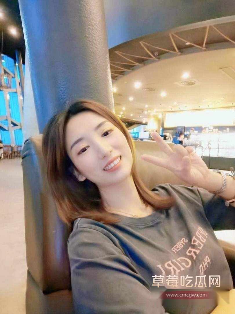 良家g奶少妇裸聊做爱视频泄密 2