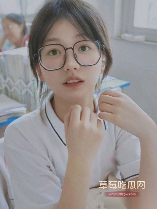 清纯初恋脸骚逼 1 清纯初恋脸骚逼 1