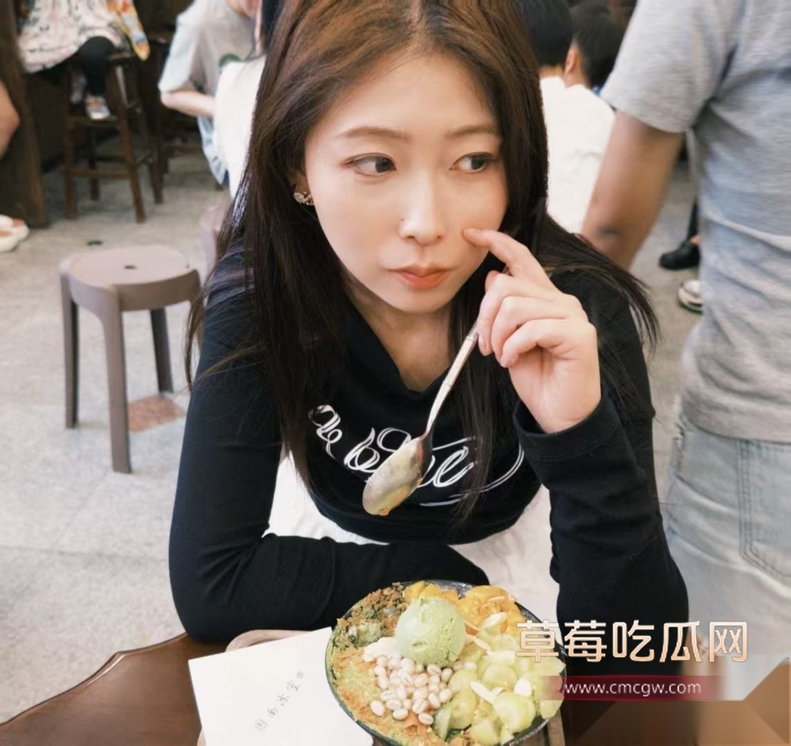 上海金山高中英语教师反差婊李爽 8