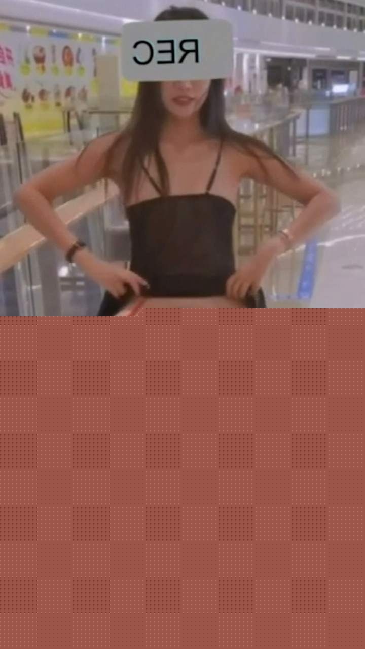 推特户外露出网黄小鲸鱼 3