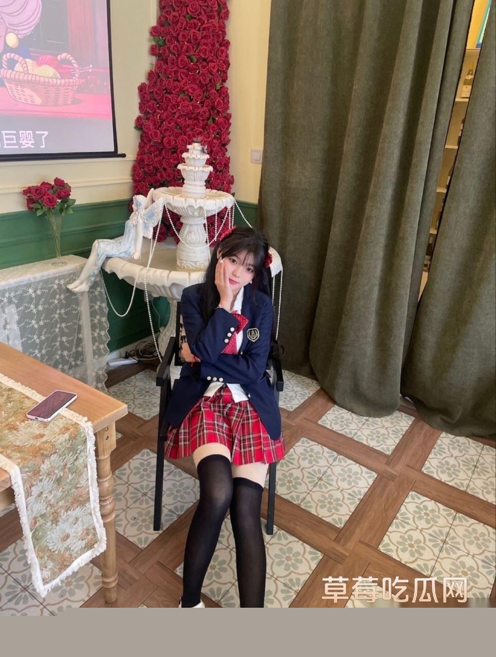 内蒙古高中生欠操母狗王妍兮 4 内蒙古高中生欠操母狗王妍兮 4