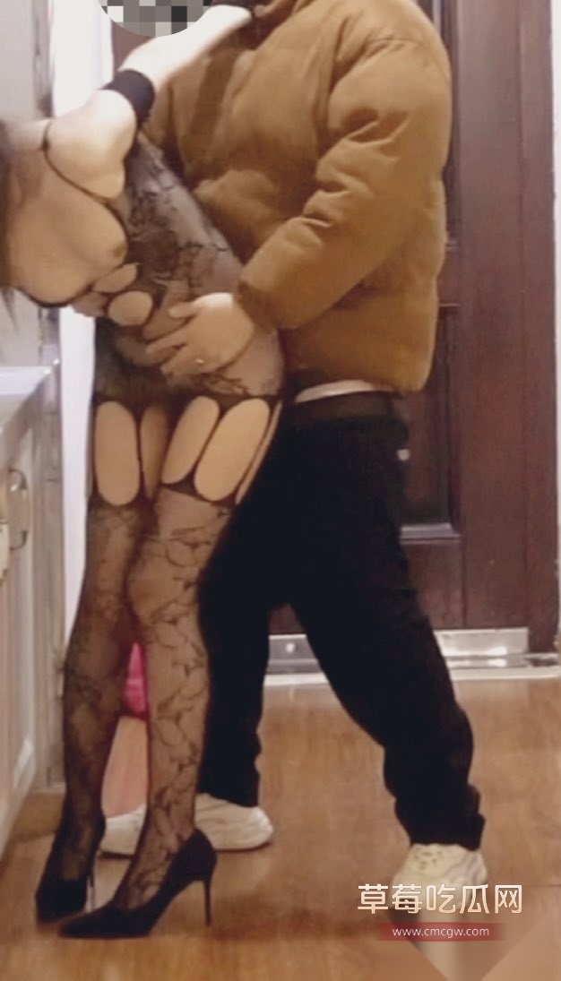 魔鬼身材精盆小母狗 18