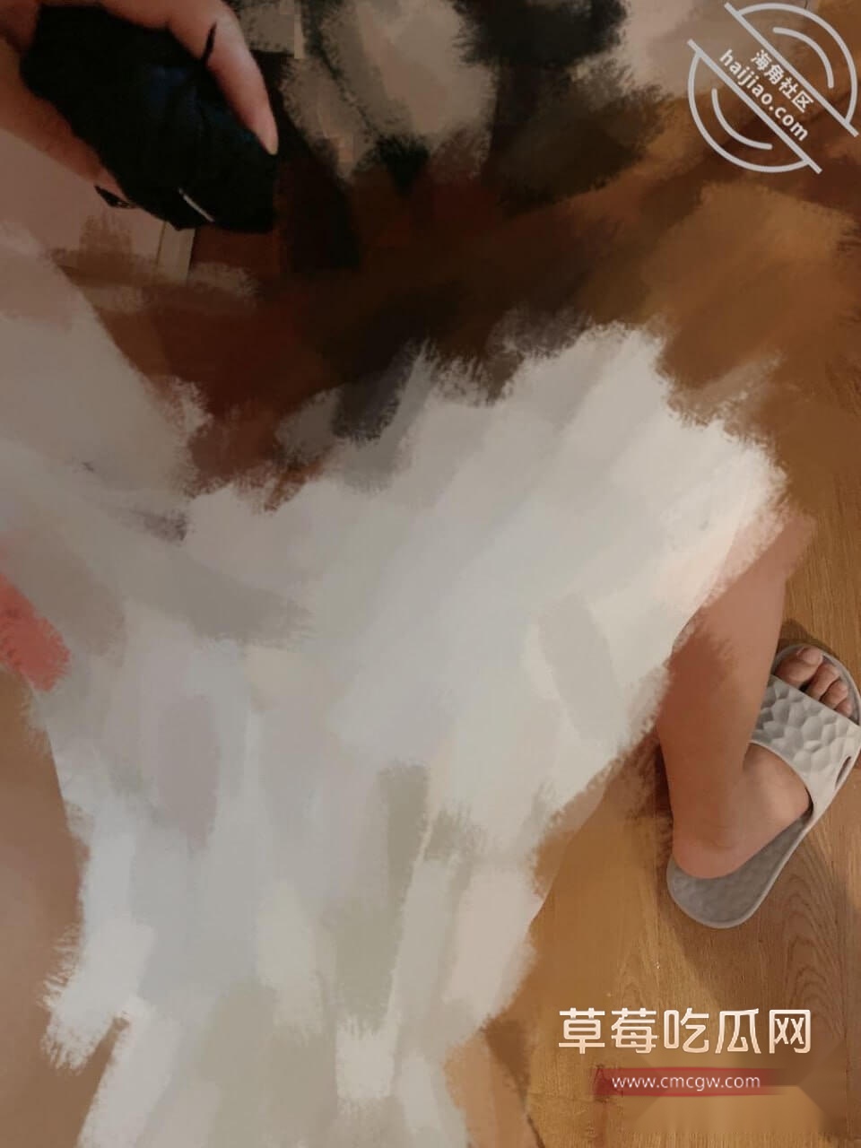 教师母亲在儿子的书桌上自慰5.jpg 教师母亲在儿子的书桌上自慰5.jpg