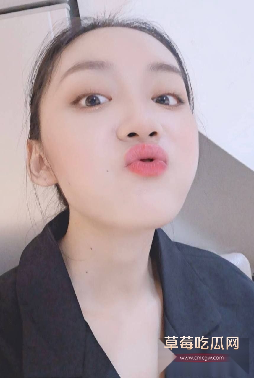 实锤空姐刘璐璐下海 4