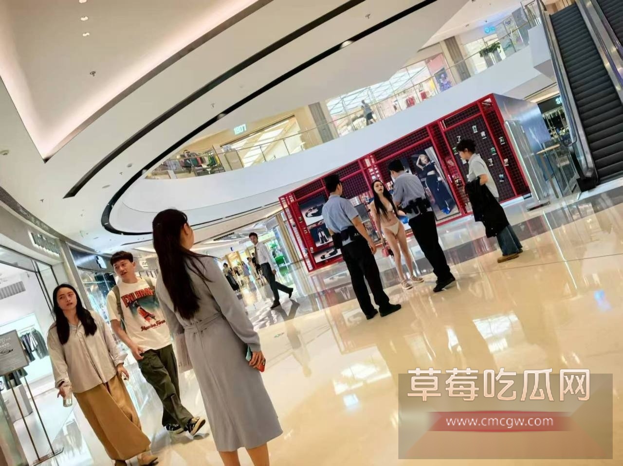 今天成都万象城主人的任务 2