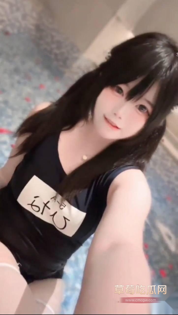 抖音微胖的小网红女大 2 抖音微胖的小网红女大 2