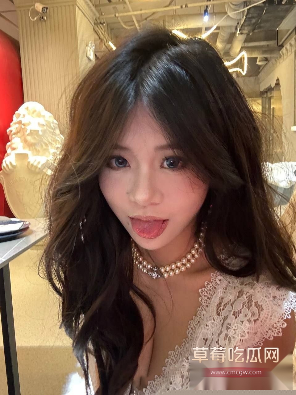 高端大奶反差陪玩妹 沫曦伴 9