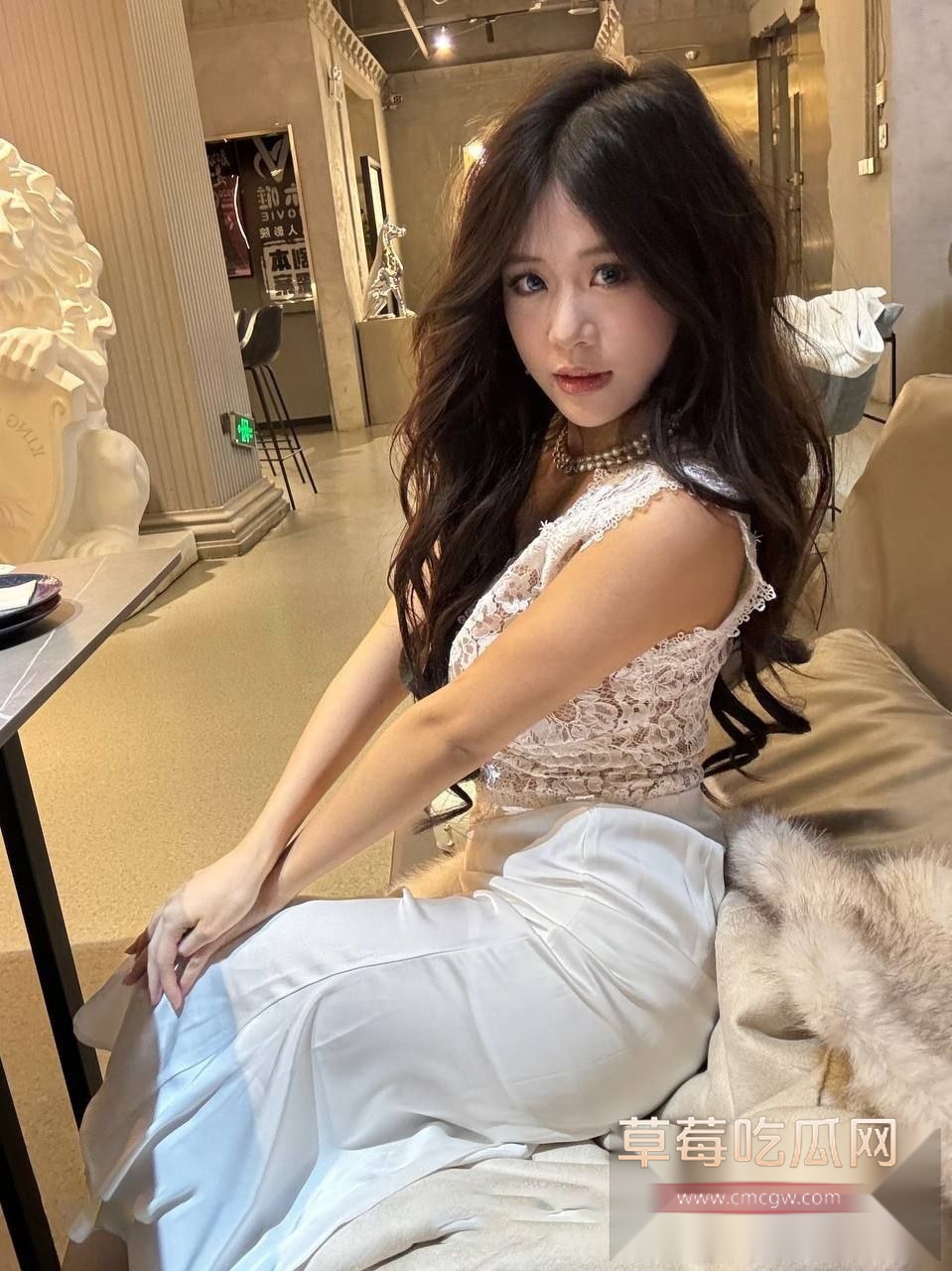 高端大奶反差陪玩妹 沫曦伴 13