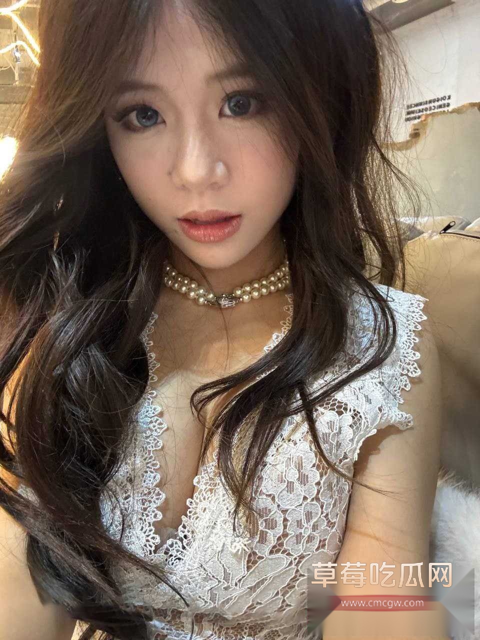 高端大奶反差陪玩妹 沫曦伴 16