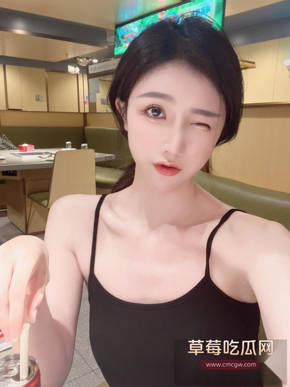 甜一1v1裸聊 2 甜一1v1裸聊 2