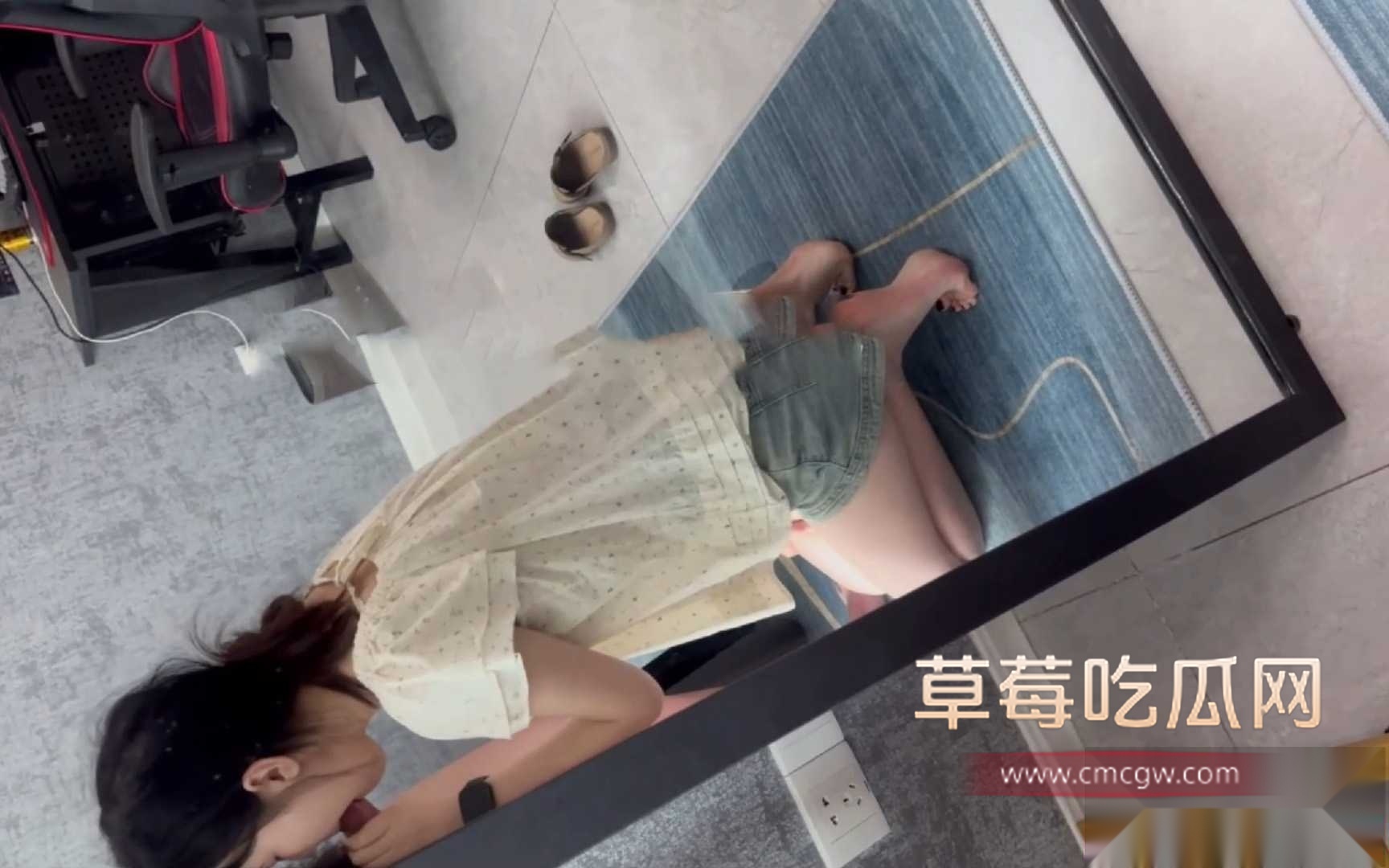 印象足拍清纯眼镜妹   5