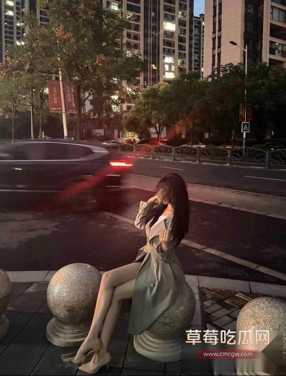 富二代约炮小模特 1 富二代约炮小模特 1