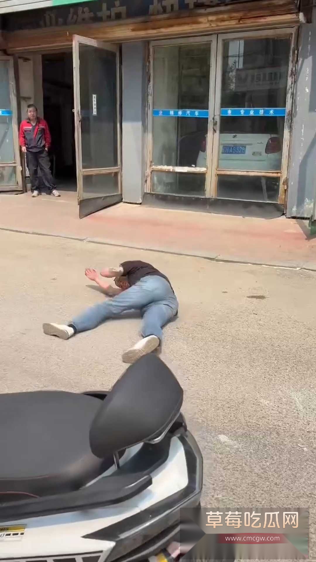 辽宁营口兆东汽配行后生仔1V2 4 辽宁营口兆东汽配行后生仔1V2 4