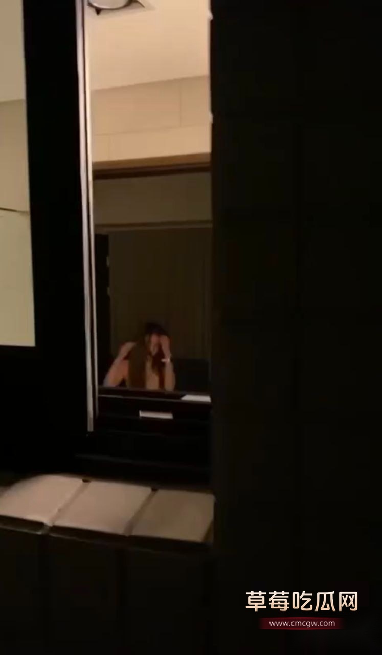 全网都在求的 小情侣做爱不关窗户 7