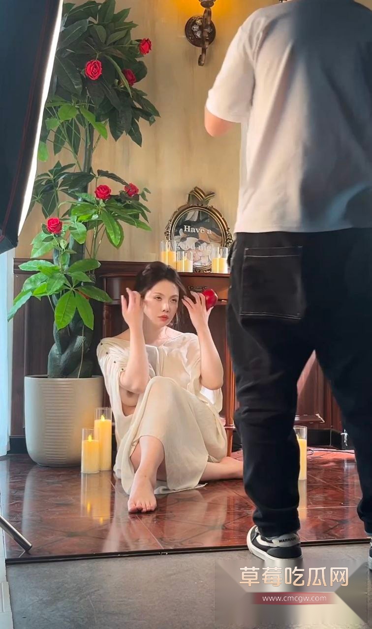 模特拍摄走光  5