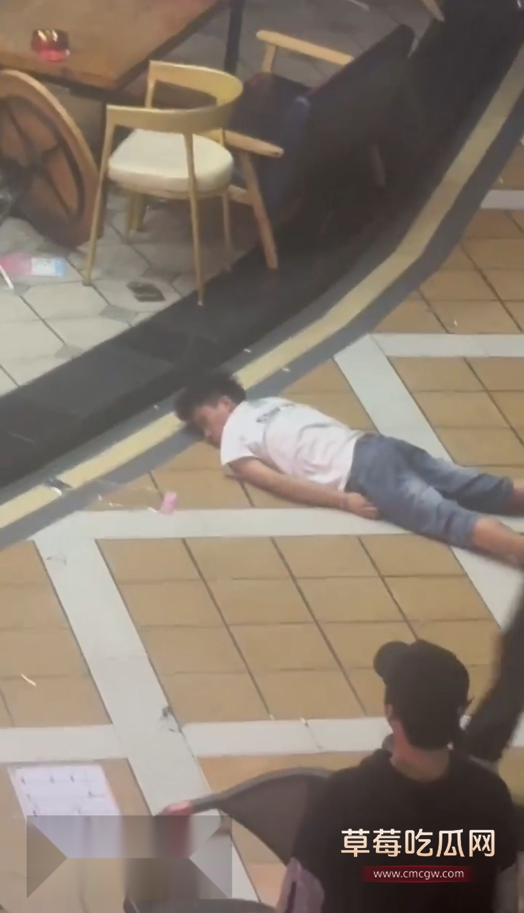 时代广场打架斗殴事件4