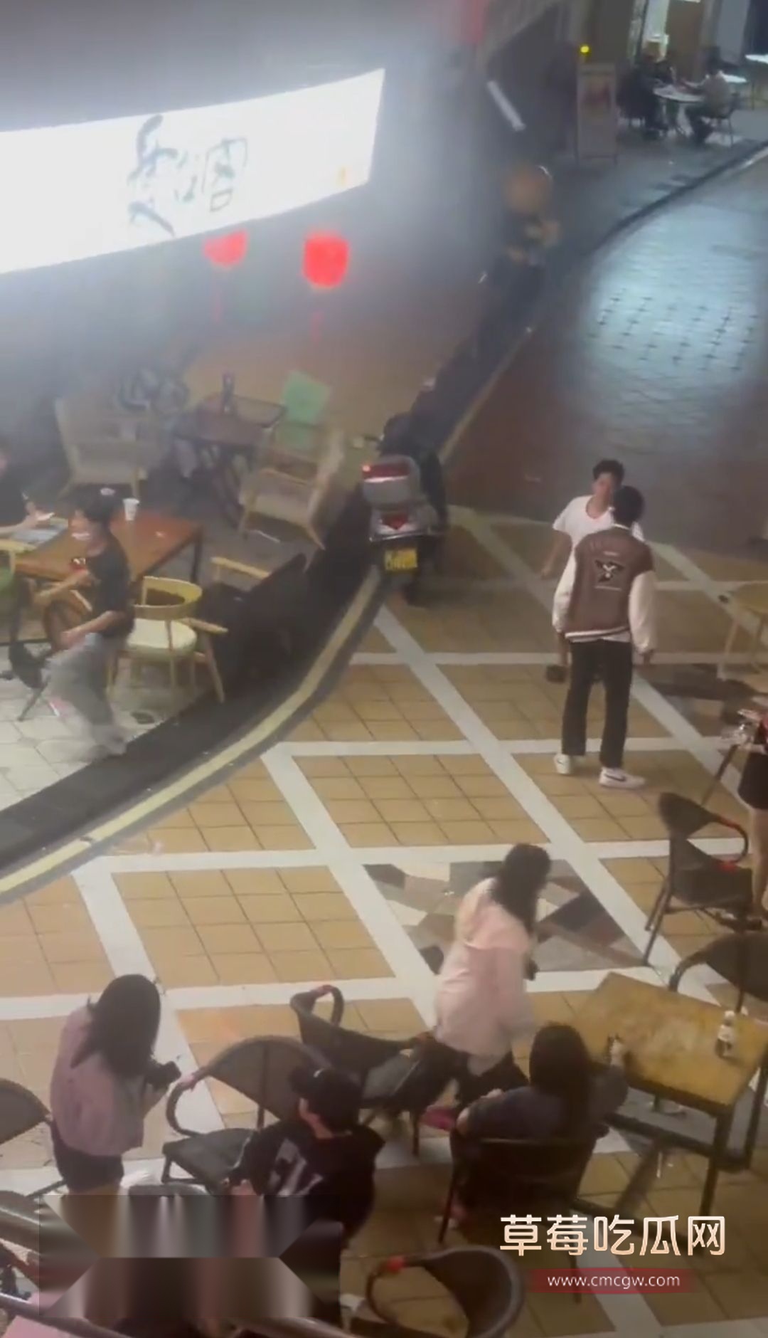 时代广场打架斗殴事件3