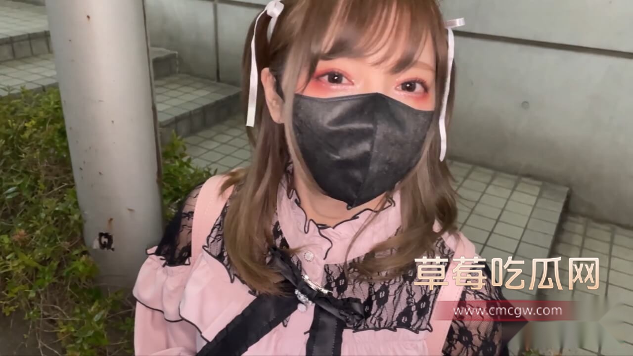 这是一种非常 Ikanimo 风格的时尚。.jpg