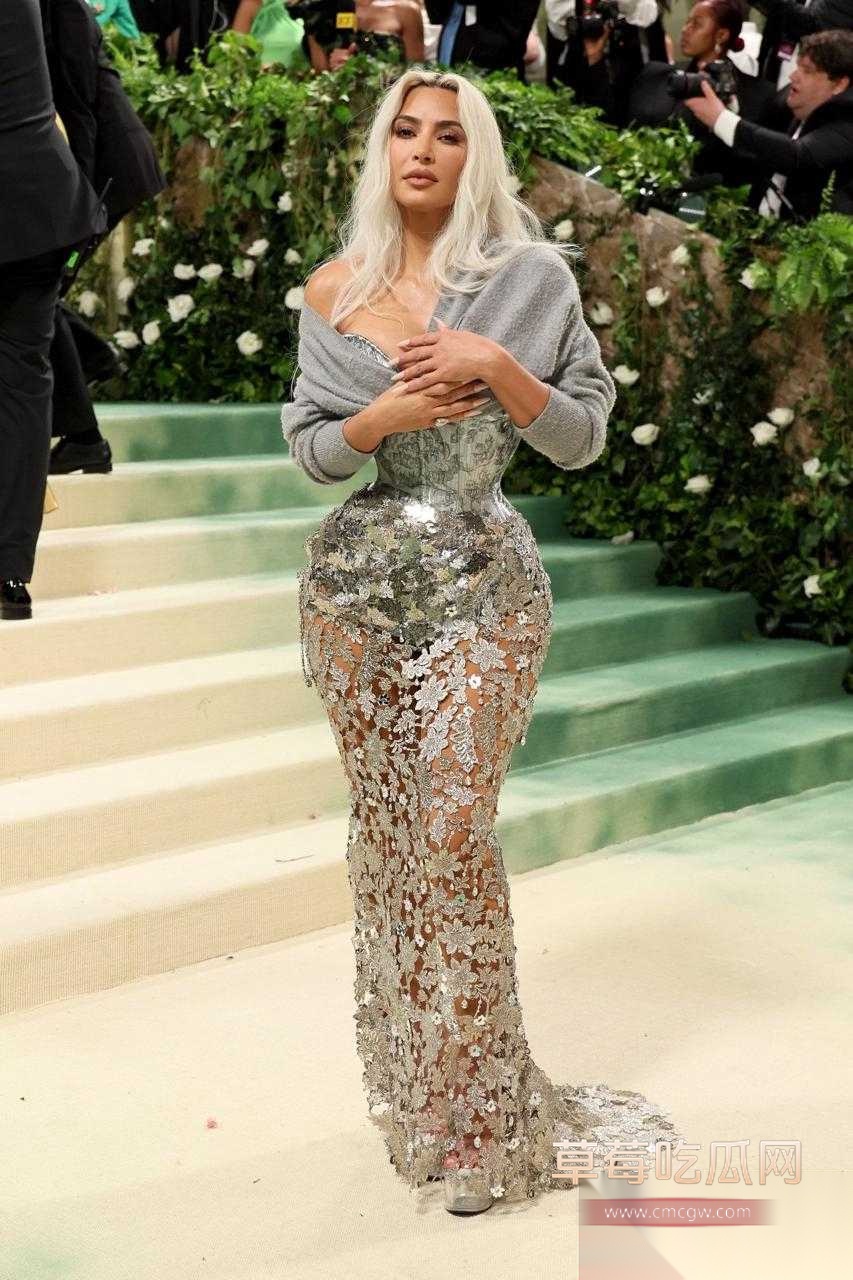 比伯与赛琳娜13.jpg 比伯与赛琳娜13.jpg