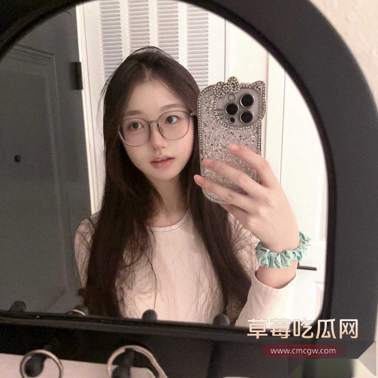 极品萌妹清水私拍  9