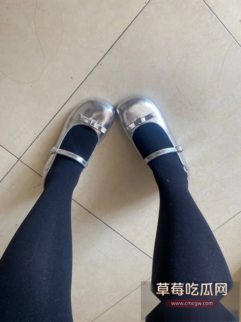 母狗福利姬一人偶 2 母狗福利姬一人偶 2