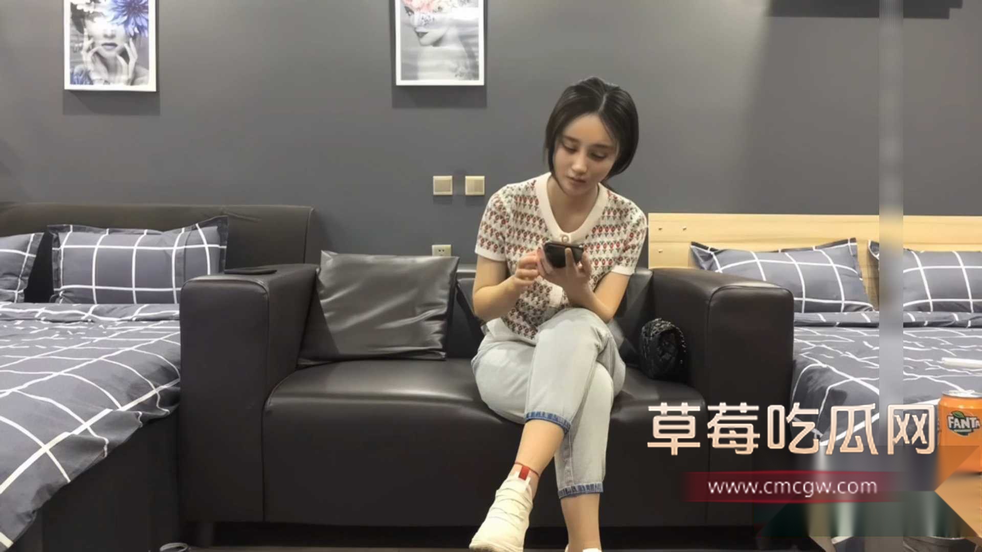 小宝寻花深夜场笑起来甜美外围妹 1