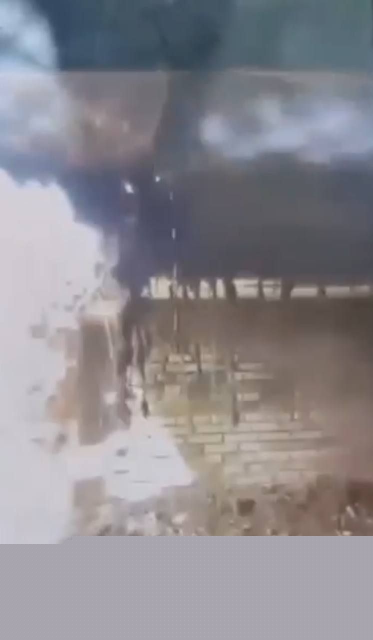 俄罗斯小女孩砸墙被活埋5