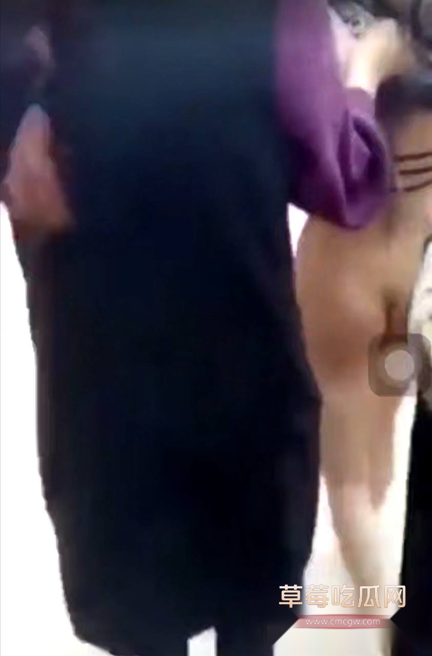 原配带小三游行 4