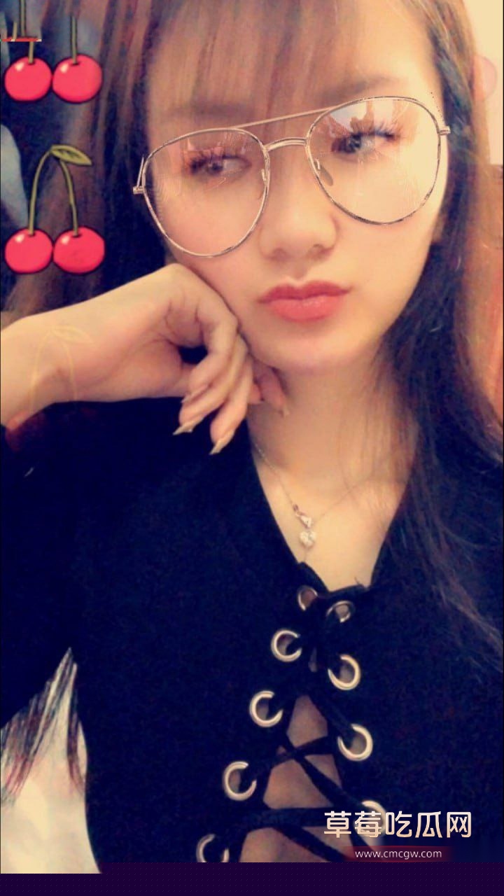 极品反差母狗性感自拍 17