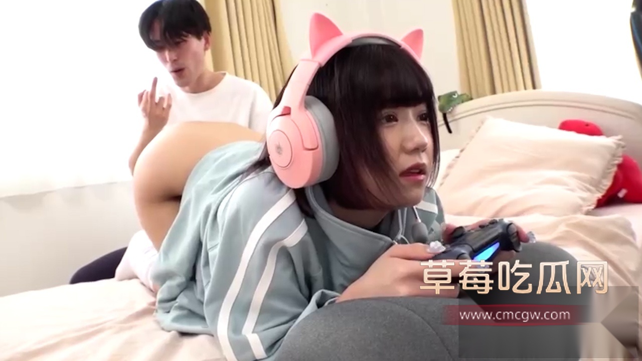 玩游戏时被插入 2