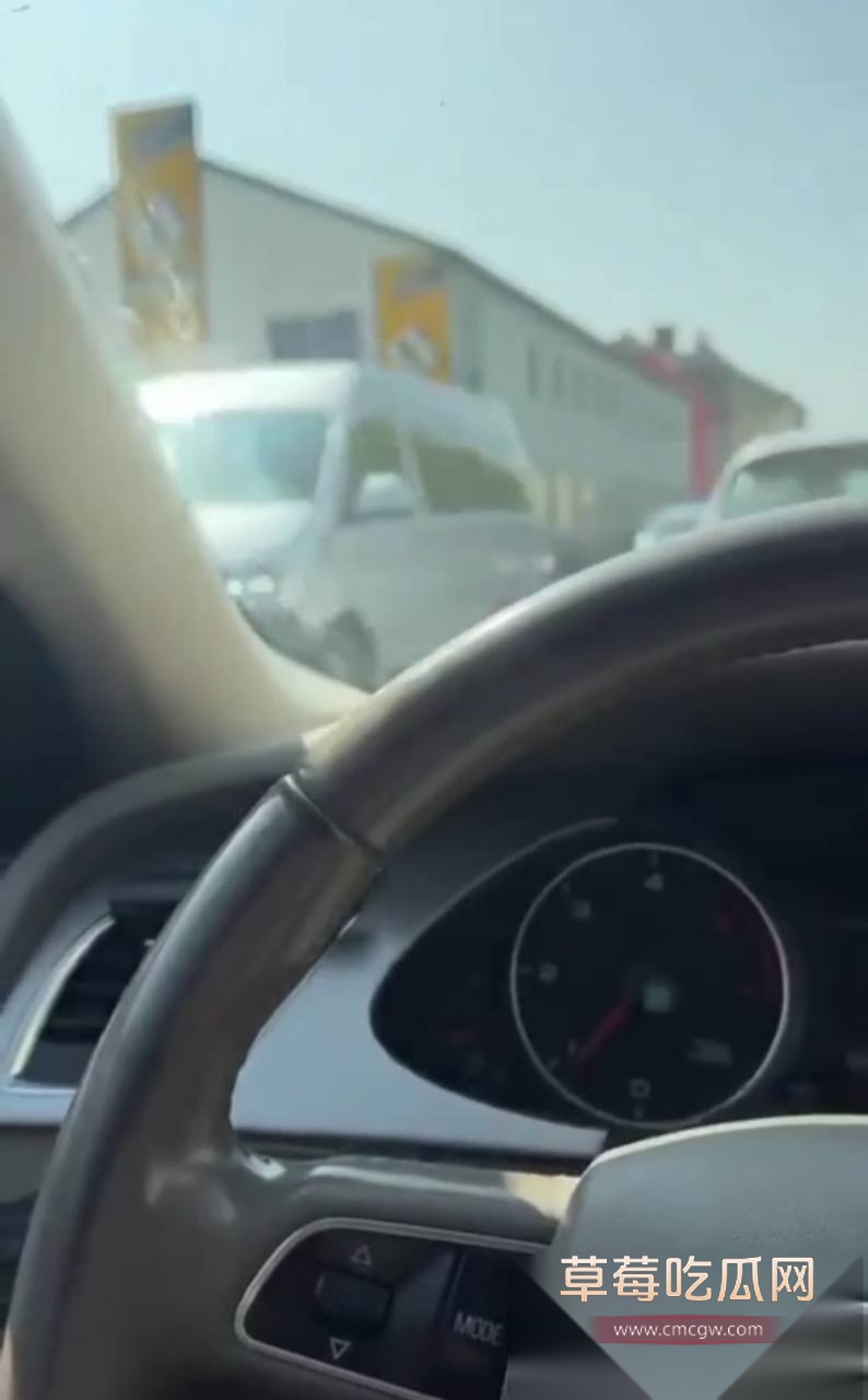 奥地利格拉茨学校发生枪击事件 3