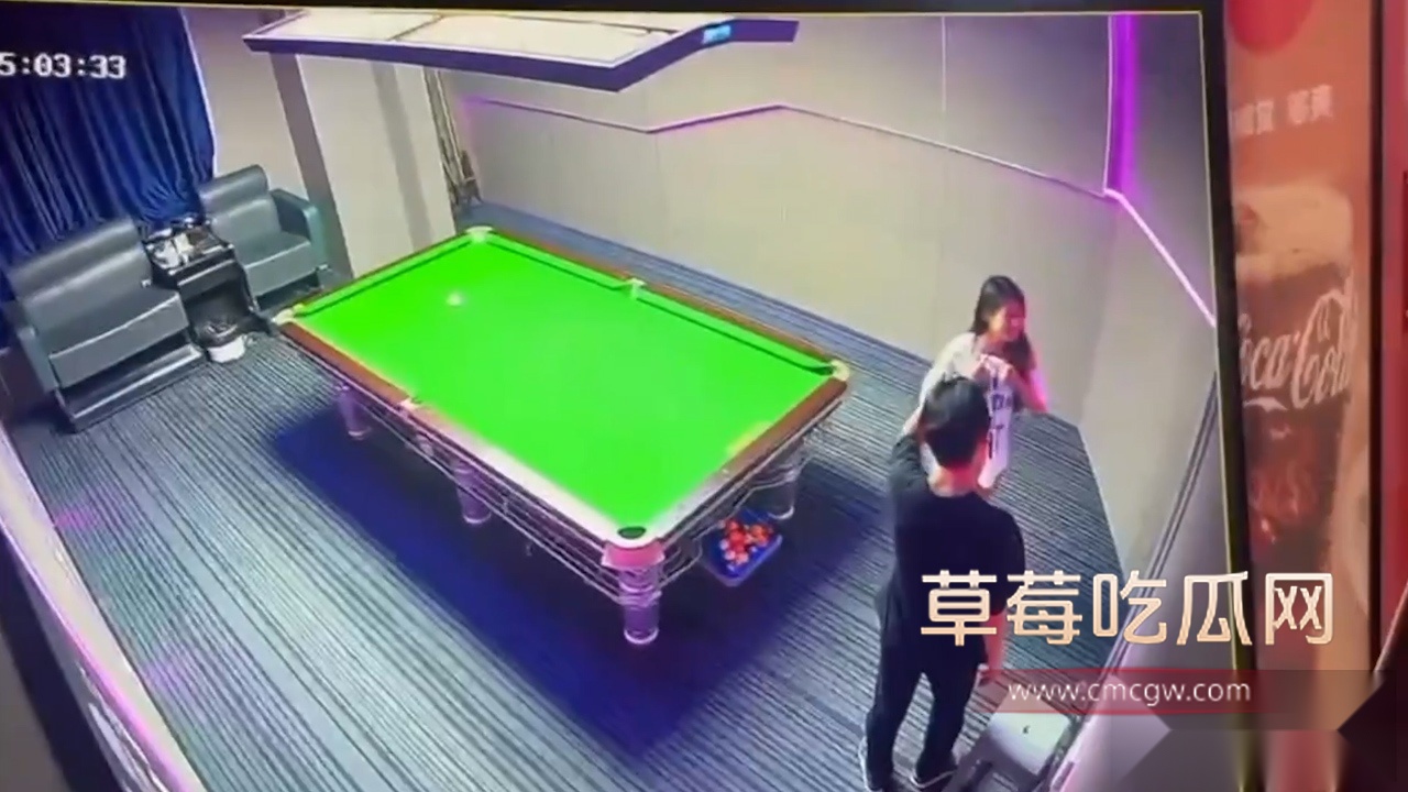 台球室卿卿我我 3