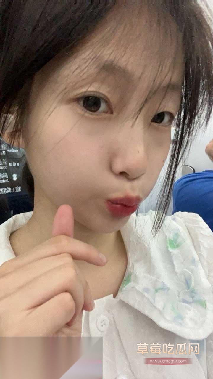 刘思函4.jpg 刘思函4.jpg