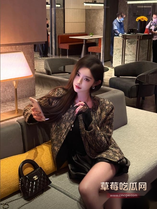 林祉小言直播露点 1