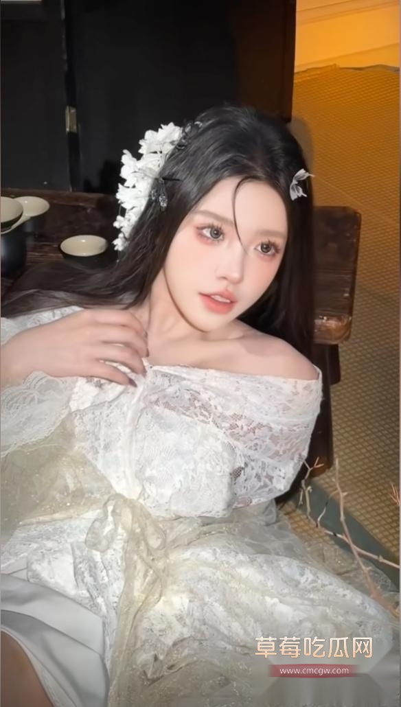 林祉小言直播露点 4