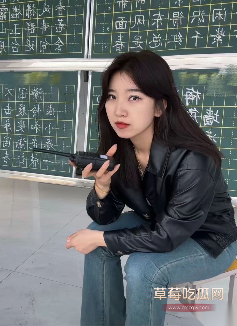 小学历史老师左茜被曝光不雅 23