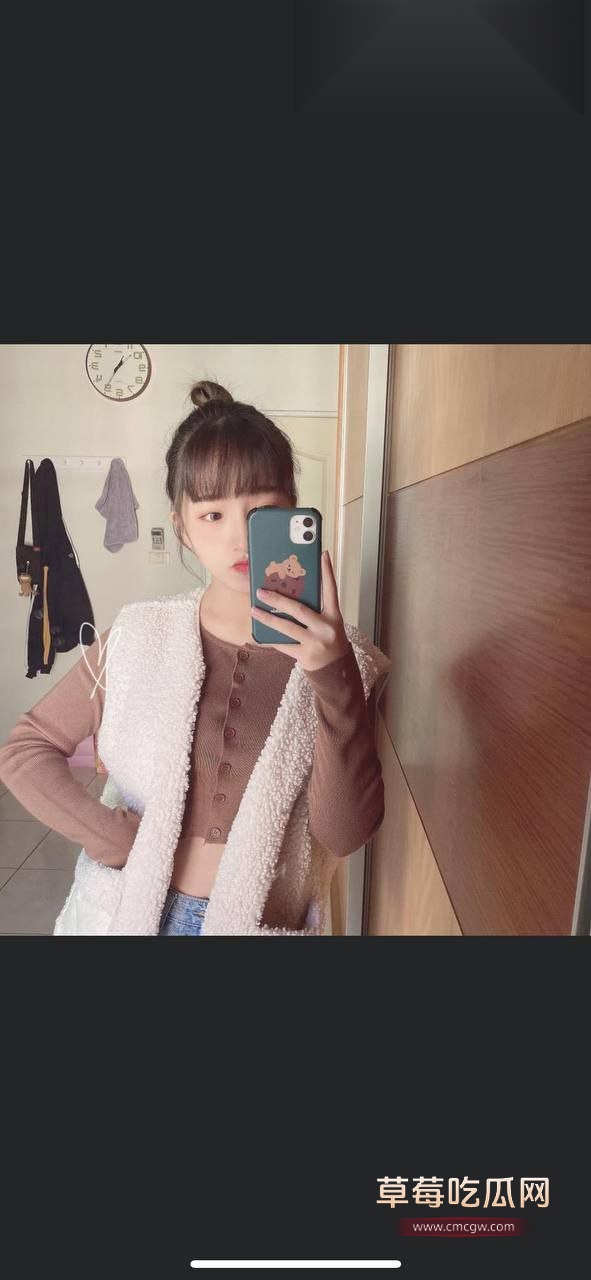 巨乳人妻1.jpg 巨乳人妻1.jpg