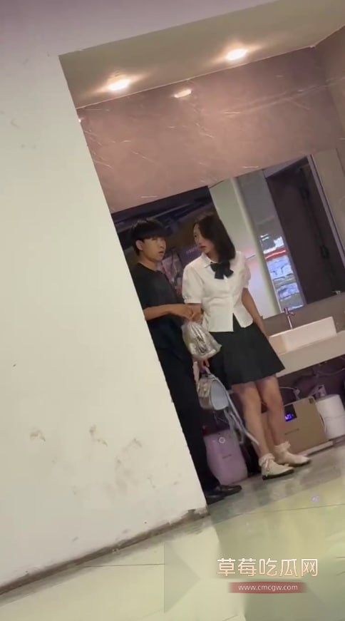 电影院情侣大战 1 电影院情侣大战 1