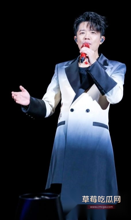 曾毅戴春宫表 1 曾毅戴春宫表 1