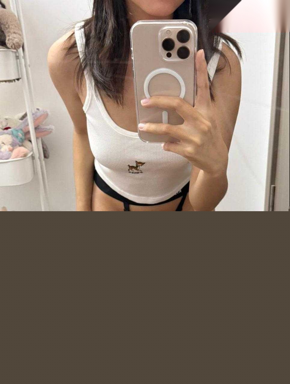 小母狗2.jpg 小母狗2.jpg